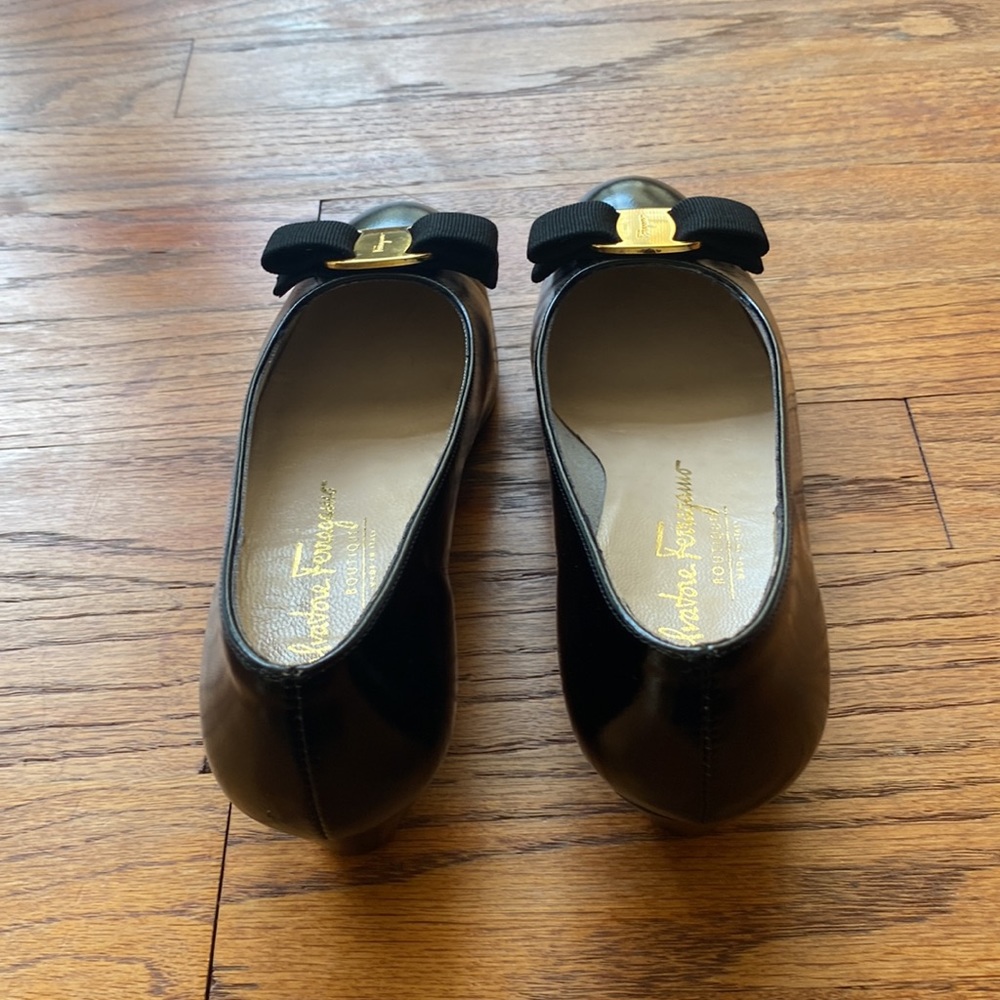 Salvatore Ferragamo Black Leather size 5 - Picture 5 of 11